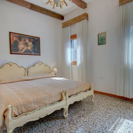Appartement Arriving By Train, 4pax, Aircond, Wifi Venise