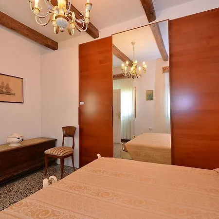 Arriving By Train, 4pax, Aircond, Wifi Appartement *